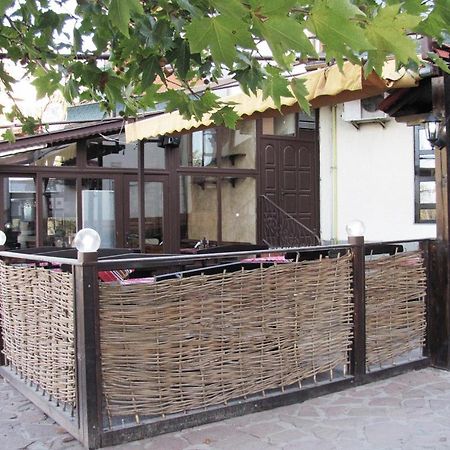 Ambaritsa Hotel Gorna Oryakhovitsa Exteriör bild