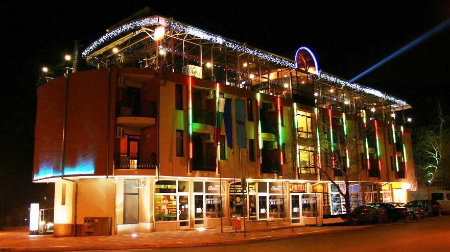 Ambaritsa Hotel Gorna Oryakhovitsa Exteriör bild