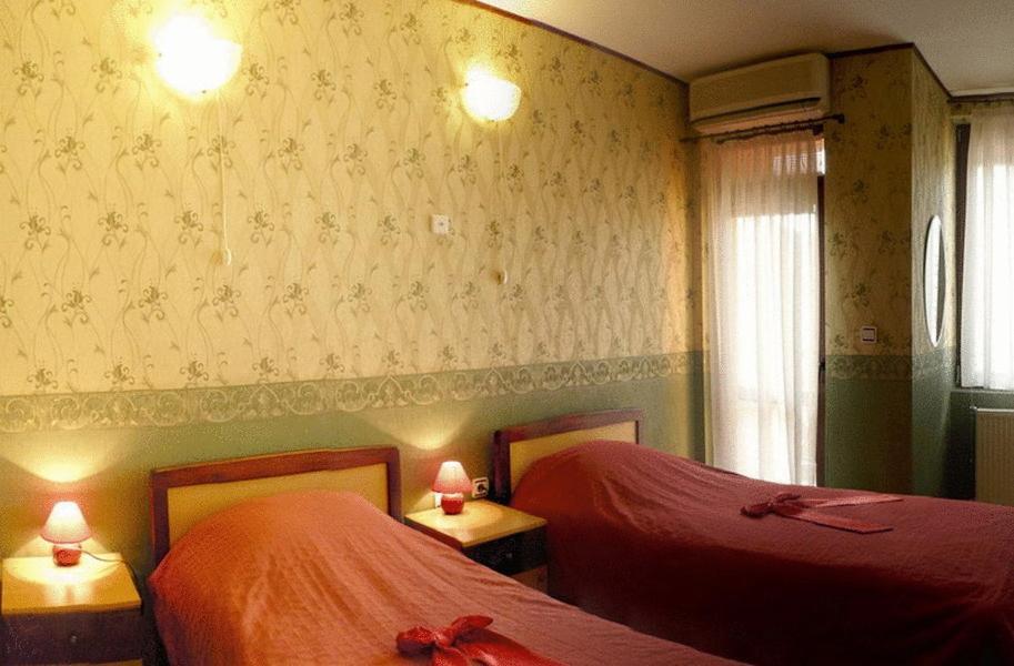 Ambaritsa Hotel Gorna Oryakhovitsa Exteriör bild